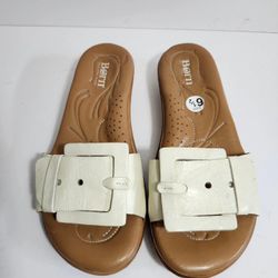 Born brand leather sandals.Size 6.5.