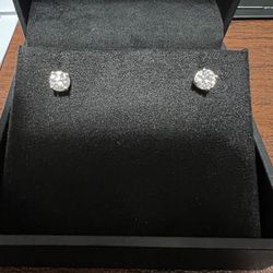  Ritani natural diamonds earrings studs