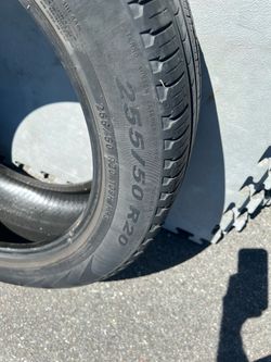 Tire 255/50/20