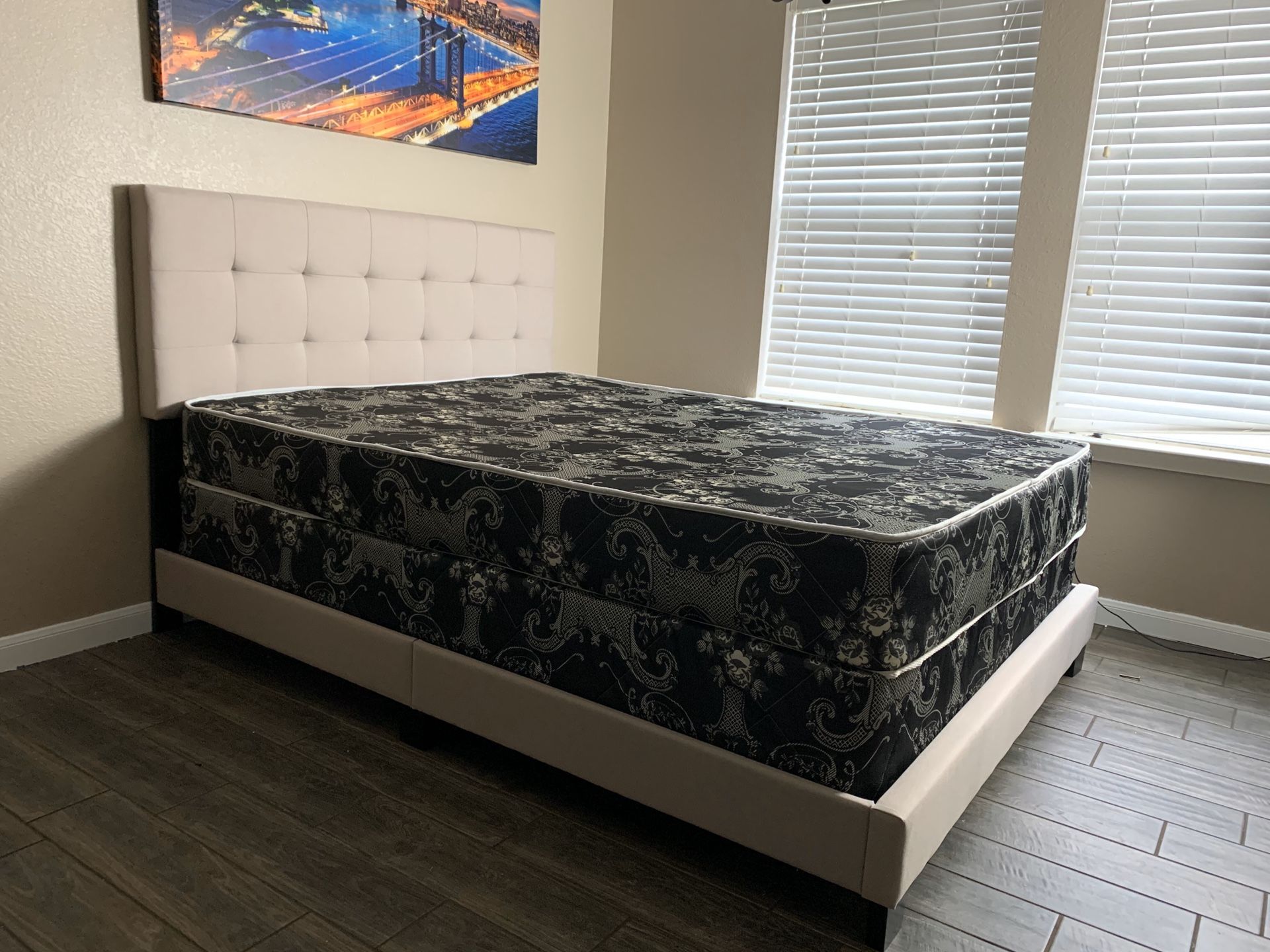 Queen contemporary bed frame with mattress and box