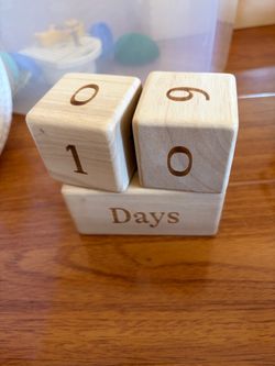 Lalo wooden blocks milestone dates