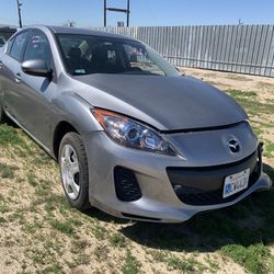 Parting out 2013 Mazda 3