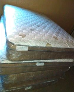 Mattresses king Queen Full twin