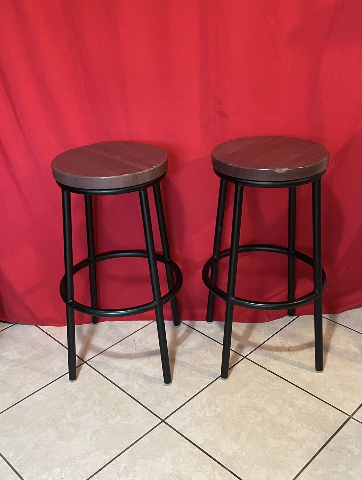 Set of 2 high bar stools