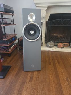 Zu Soul Superfly in Cosmic Carbon. Audiophile Speakers