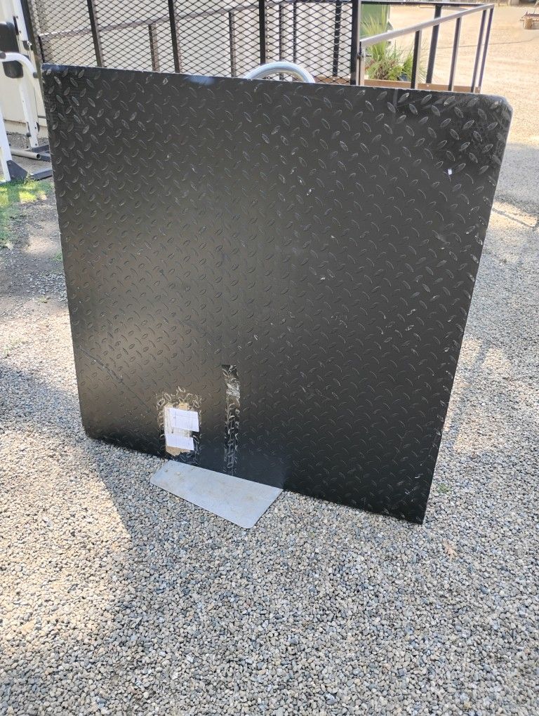 10,000 Lb Industrial Floor Scale 4ft. 48 X 48" Complete With Display