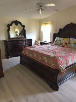 King Size bedroom set