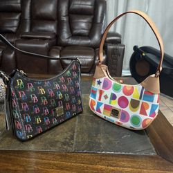 Dooney & Bourke Purse 