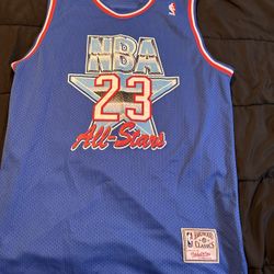 Size Large Men’s