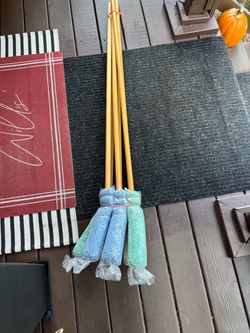Mops