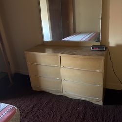 Free Furniture 