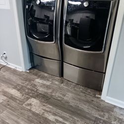 LG Washer Dryer 