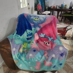 Trolls Throw Blanket 