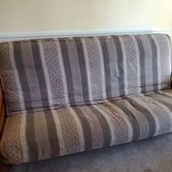Futon 