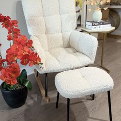 ✨ Brand New Plush Rocking Chair + Ottoman ✨🪑- $300