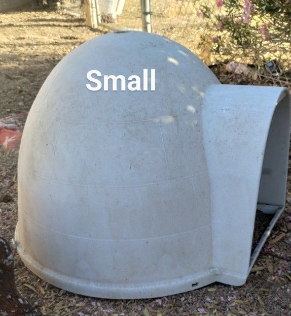 Small Dog Igloo