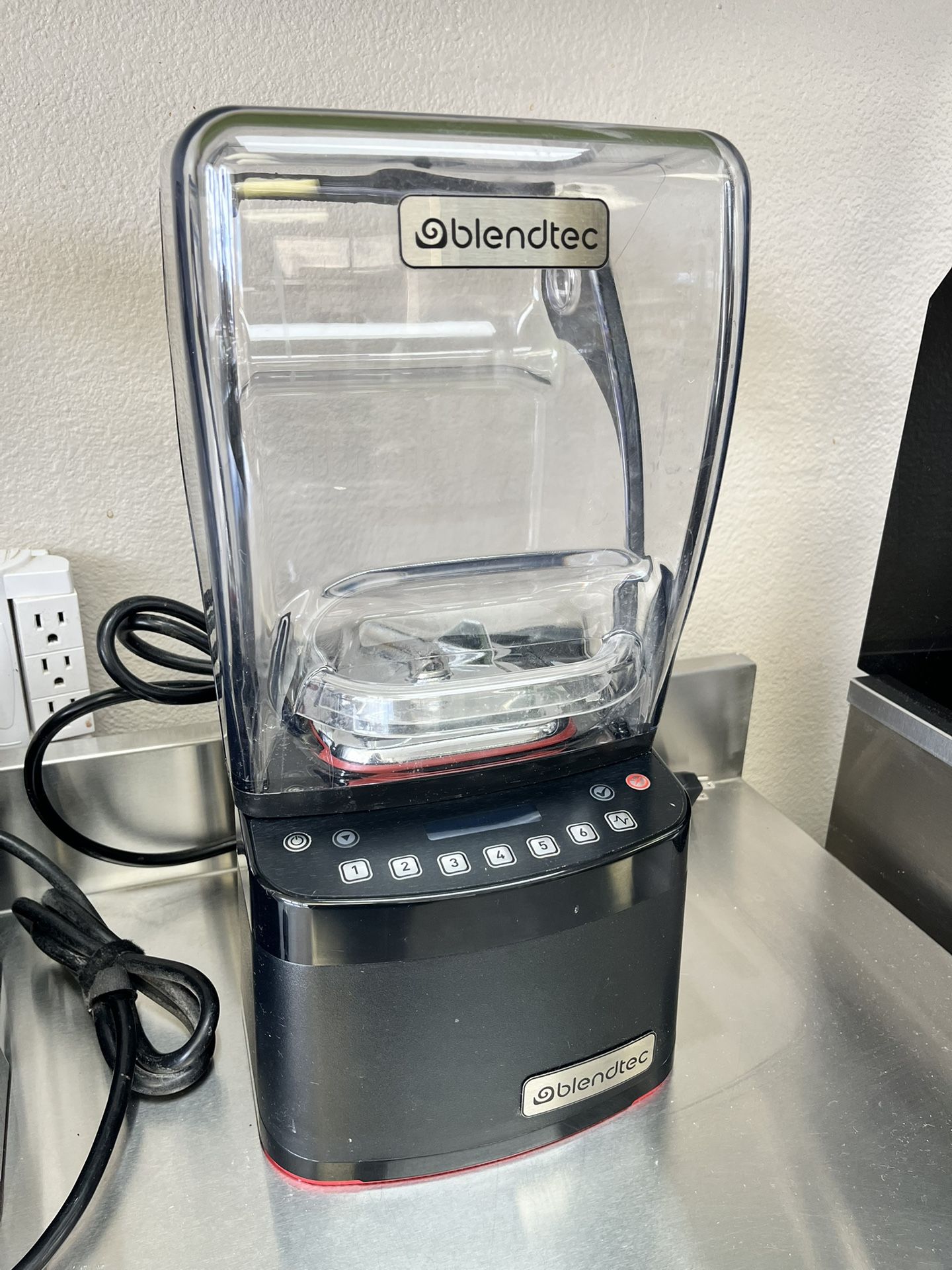 Blendtec Stealth 885 Commercial Blender