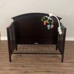 Baby Crib. Serta 