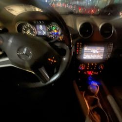 Mercedes Benz GL (contact info removed)