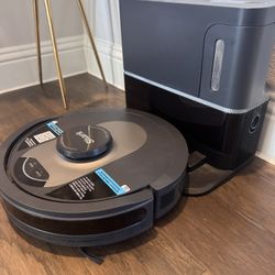 Shark Vacuum Robot 