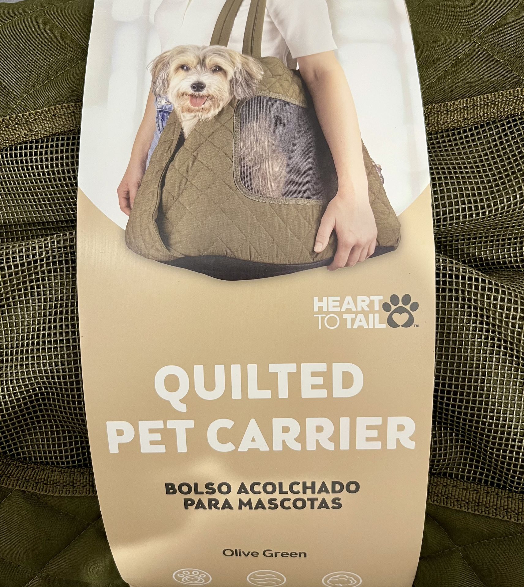 Heart to tail Olive Quilted Dog/Pet Carrier