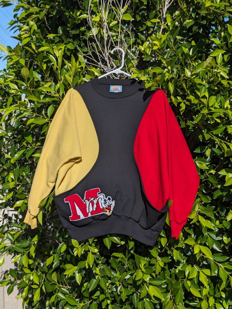 Sunday Comics Mickey Mouse Sweatshirt Men's Large Yellow Black Red Cutaway VTG