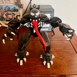 Lego Marvel Venomosauras