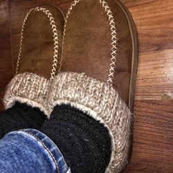 Women’s Slippers, Size 7
