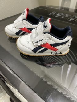 Reebok Toddler Size 7 Shoes Like New
