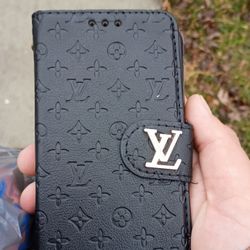 iPhone 13 Or 14 And Louis Vuitton iPhone Case 