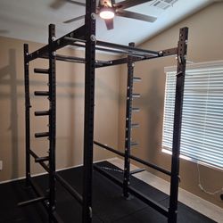 Rogue R-series Rack + Floor Mats