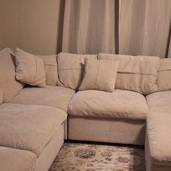 Beautiful Comfy Couch 