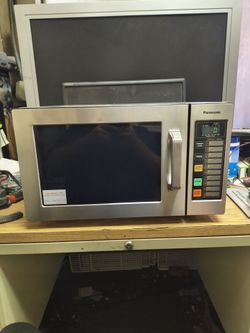 Nsf Panasonic commercial microwave 1000 watt