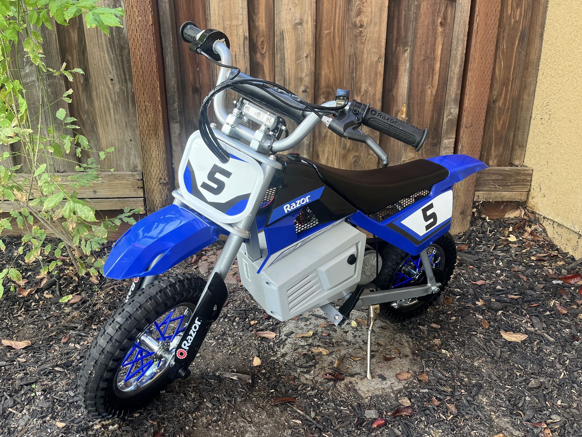 Razor MX350 24v Electric Motorcycle.
