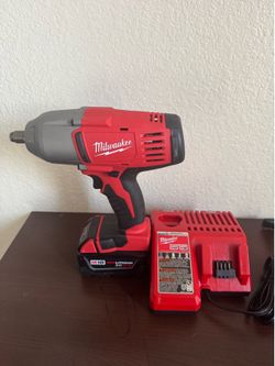 Milwaukee m18 1/2 impact w charger and battery