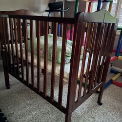 Portable Wooden  Crib