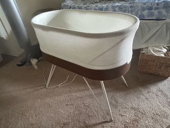 SNOO Smart Bassinet