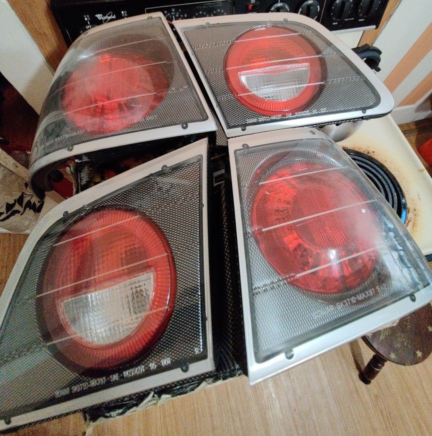 97-99 Nissan Maxima 4th Gen Rear Aftermarket Tail Lights