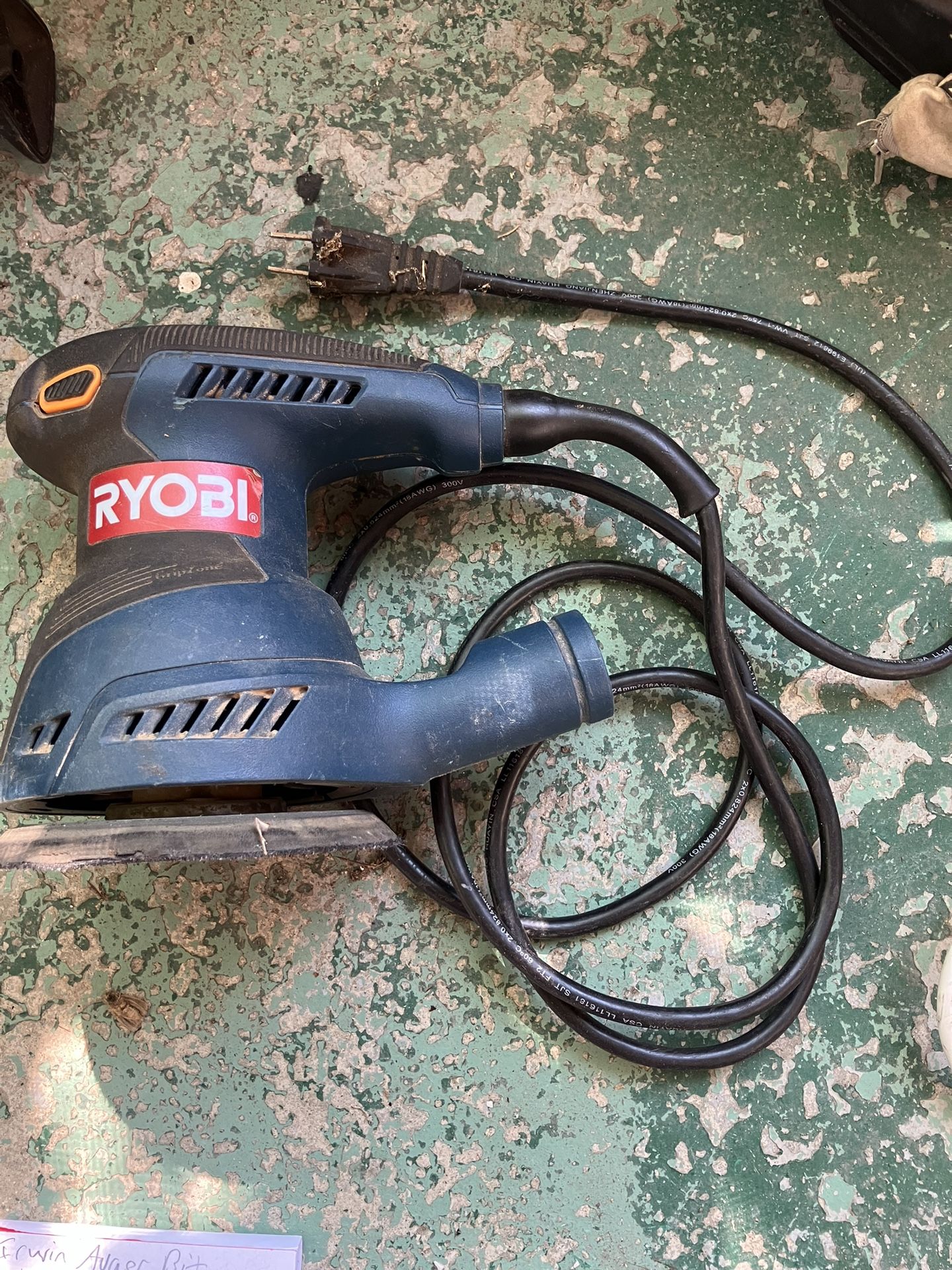 RYOBI CORDED ELECTRIC ORBITAL SANDER