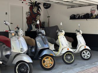 Private Vespa Collection sale Vespa 50 &150 & 300