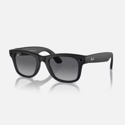 Ray-Ban Meta Wayfarer Smart Glasses Photo/Video Matte Black Polarized Gradient Graphite