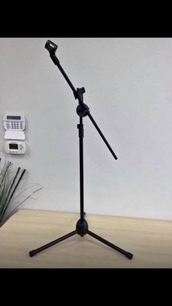 Brand New Audio Mic Stand