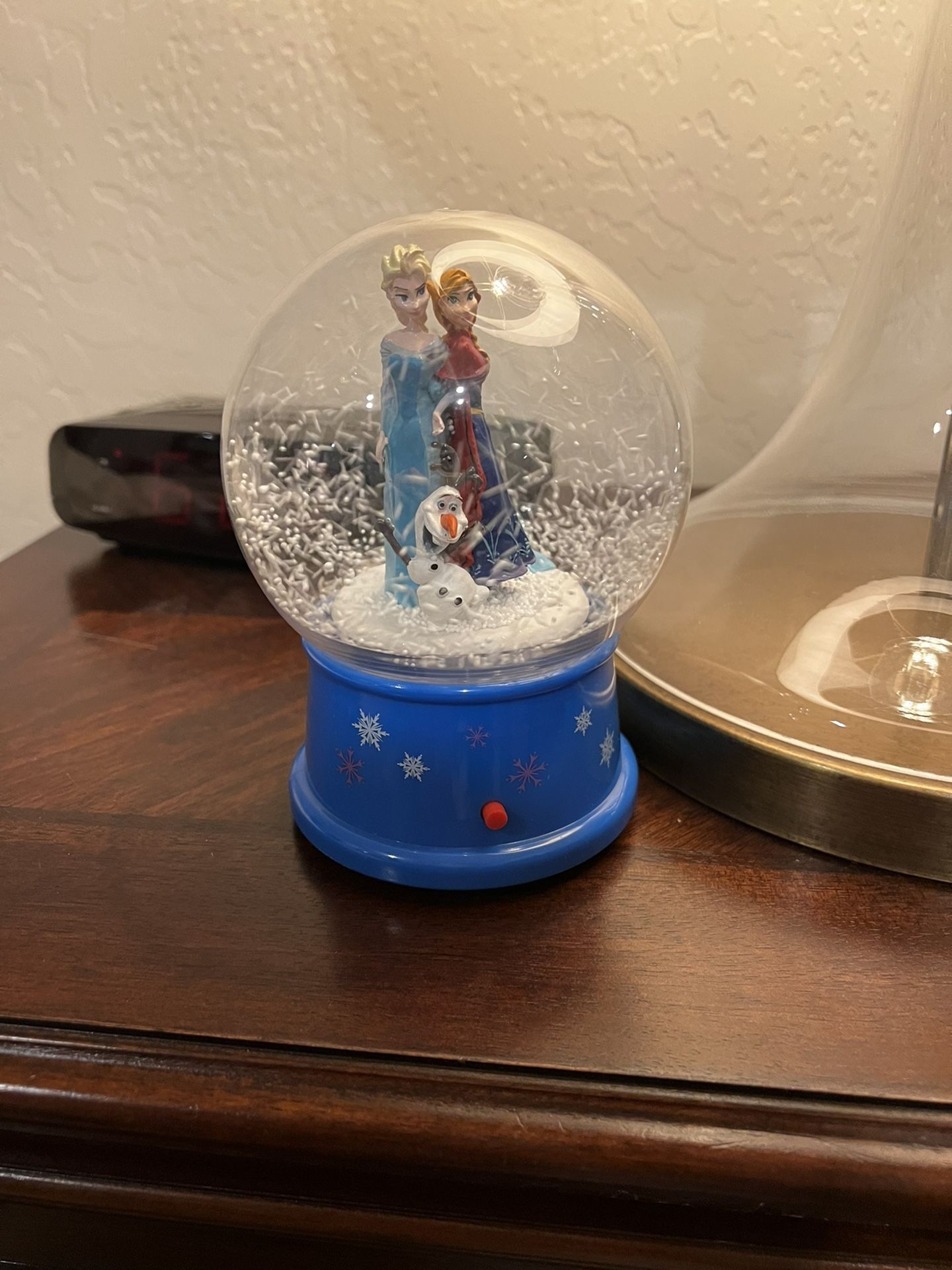 Disney Elsa Snow Globe Sings And A Snow Flurry 