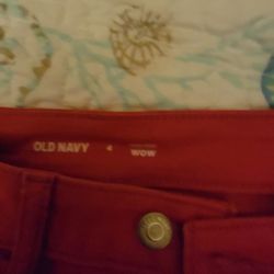 Brand New Hot pink 🩷 denim shorts size 4 Old navy