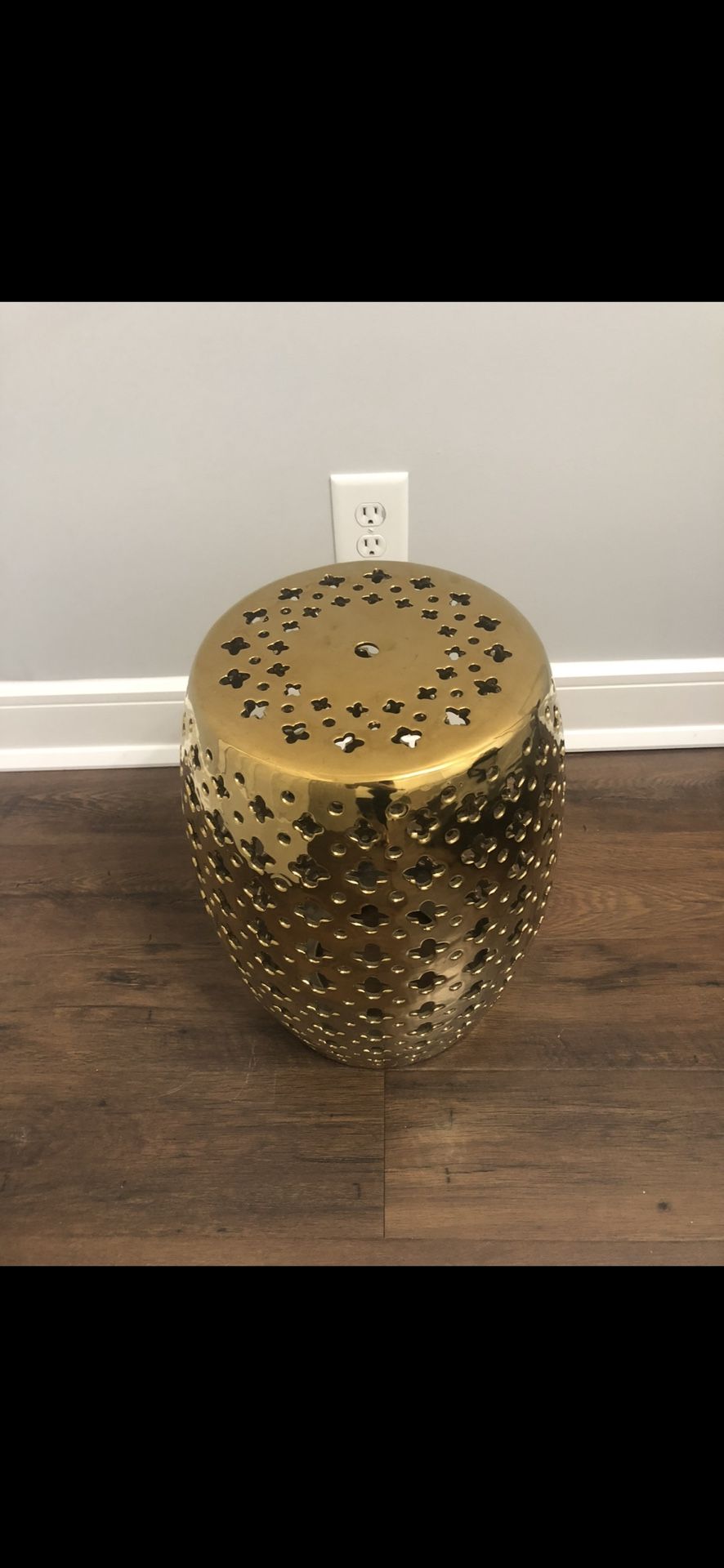 Accent Side Table,All Products : American Fashion Style Bags On Sale