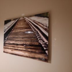 Picture Artwork From A Renowned Artest On Clear Finish  With   Autographed Signature  Of The Artist 🎨 