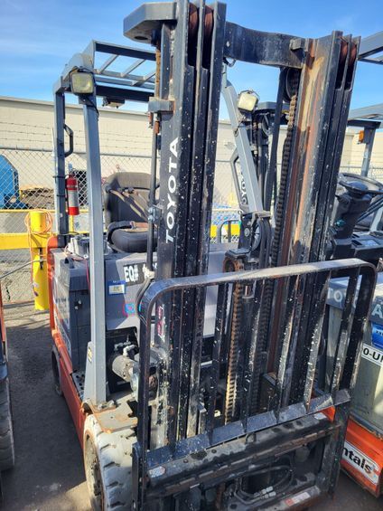 ELECTRIC FORKLIFT WAREHOUSE SHOP FORKLIFT BATTERY 5,000 # POUNDS 5K ELECTRIC FORKLIFT | TOYOTA 8FBCU25