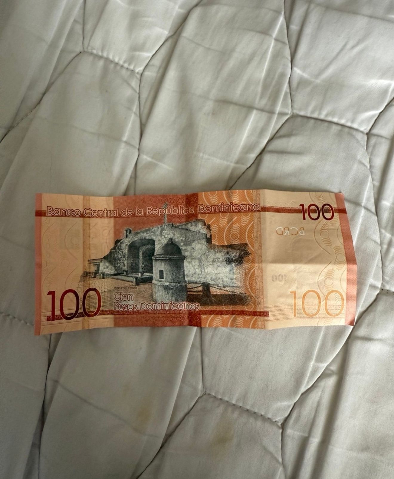 $100 Bill From Dominican Republic
