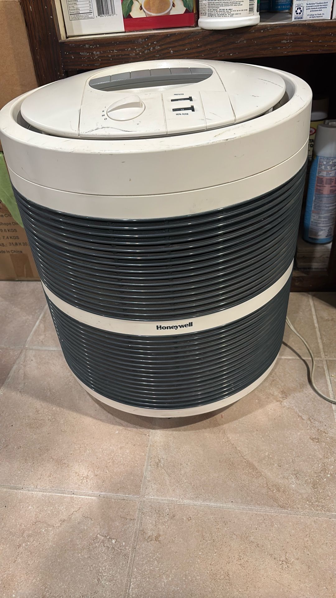 Large round Honeywell room hair cleaner