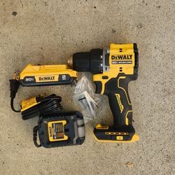 Dewalt 20v Atomic Shorter Drill Brushless Set Brand New 